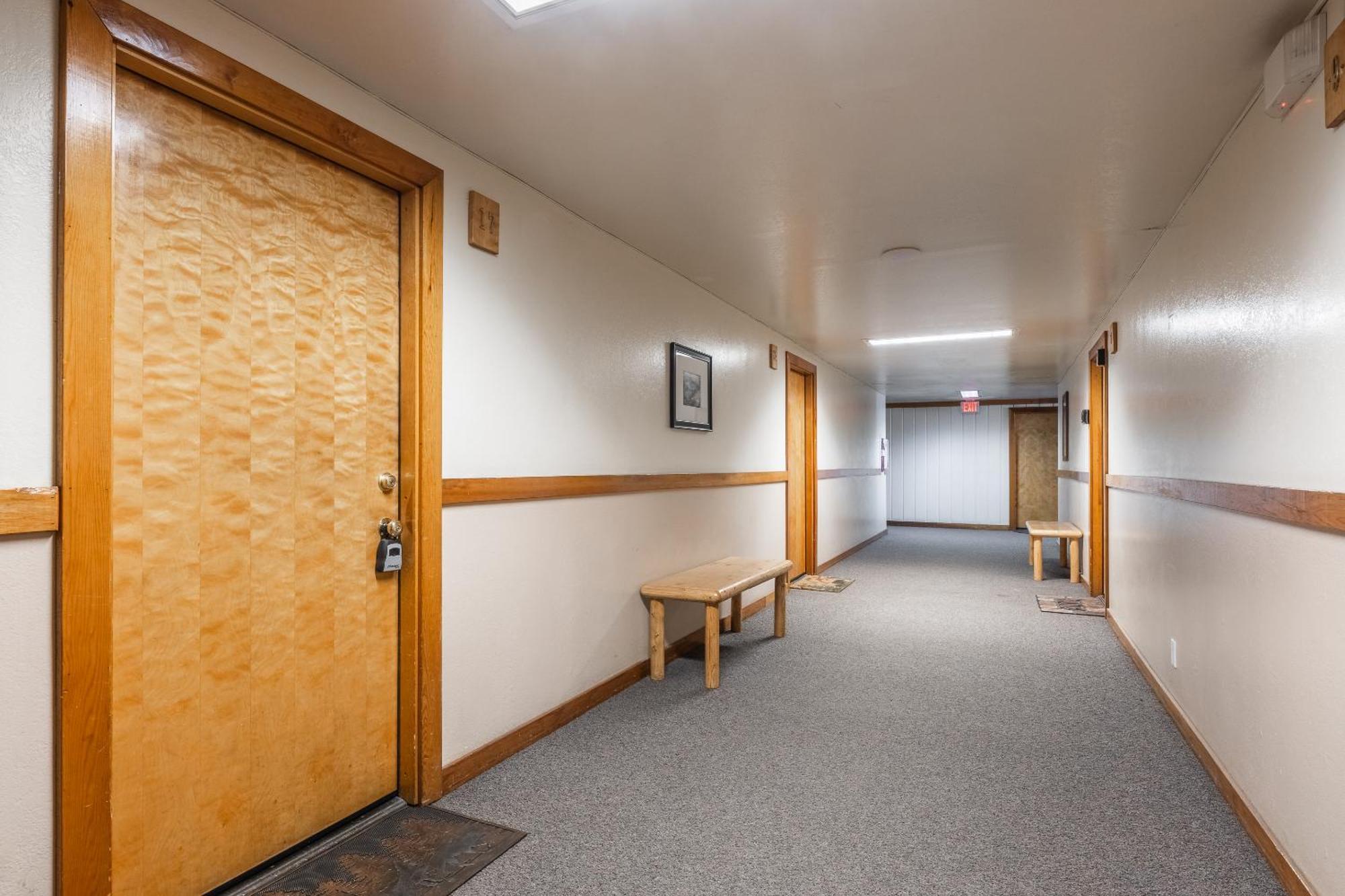 Fully Renovated! St Anton #17 Ski In Ski Out 1 Bedroom 1 Bathroom Condo! Sleeps Up To 4! Mammoth Lakes Exterior foto